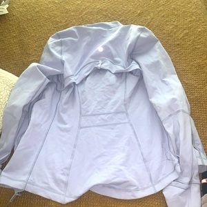 LuLu Lemon size 6 Lilac (light purple) zip up jacket